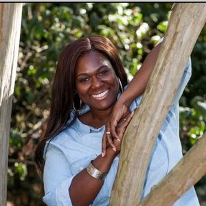 Meet your Posher, Yasmine